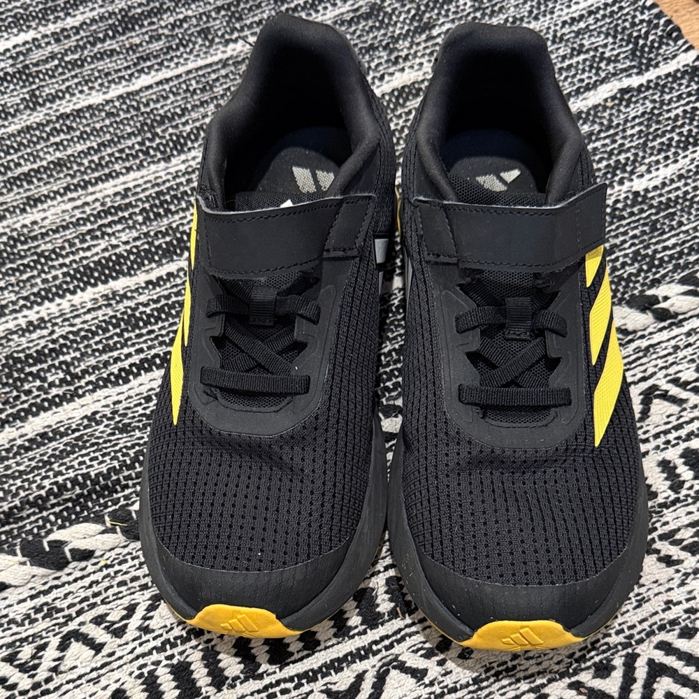 Adidas Kids Black and Yellow Sneakers